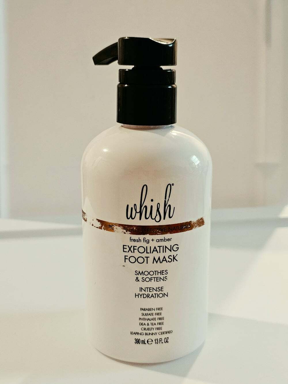 $54 MSRP - New Whish Fresh Fig + Amber Exfoliating Foot Mask